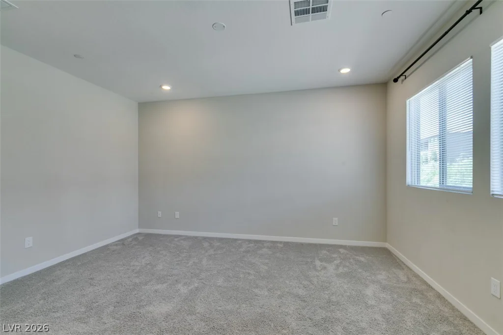 109 Medianoche, Las Vegas, NV 89138
