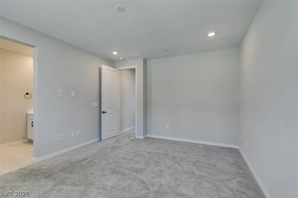 109 Medianoche, Las Vegas, NV 89138