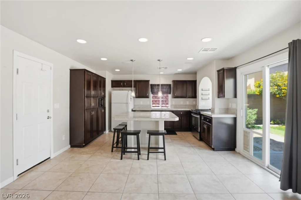 5976 Lazy Creek, Las Vegas, NV 89139