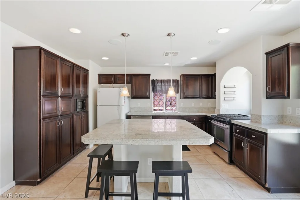 5976 Lazy Creek, Las Vegas, NV 89139