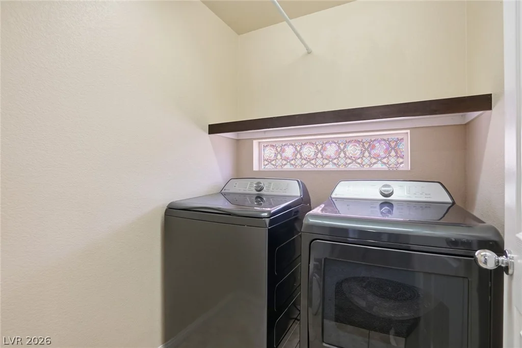 5976 Lazy Creek, Las Vegas, NV 89139