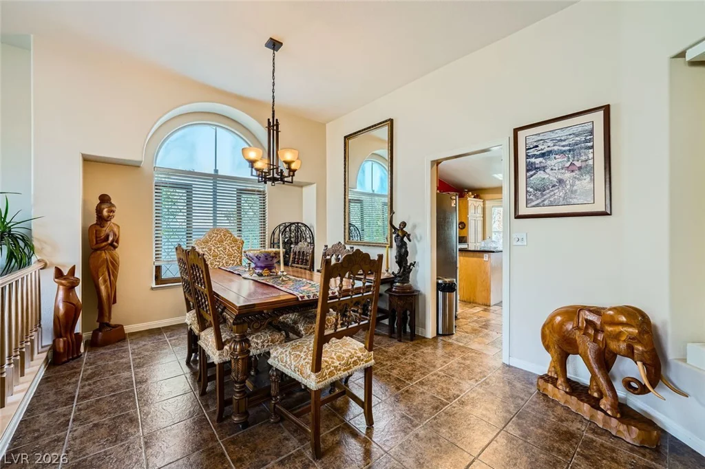 2012 Lady Lake, Las Vegas, NV 89128