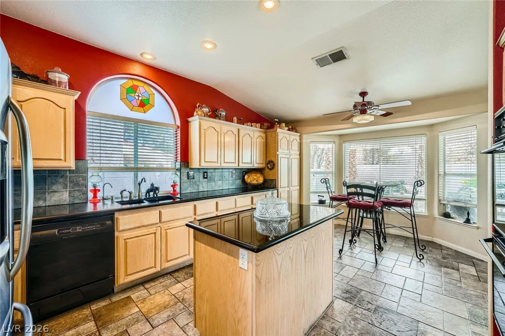 2012 Lady Lake, Las Vegas, NV 89128