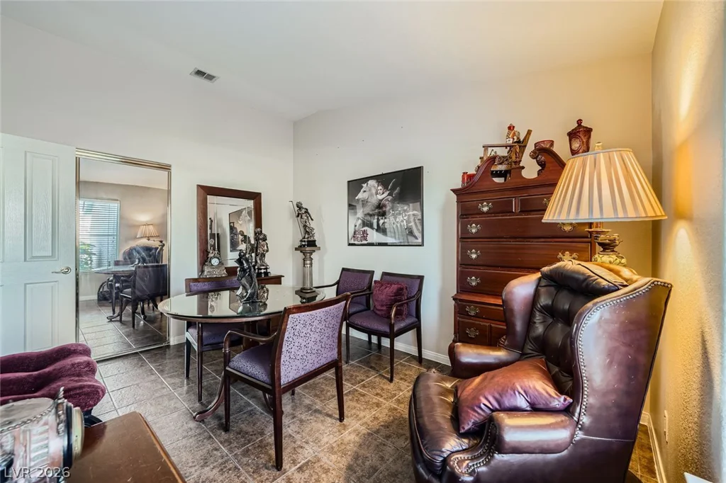 2012 Lady Lake, Las Vegas, NV 89128