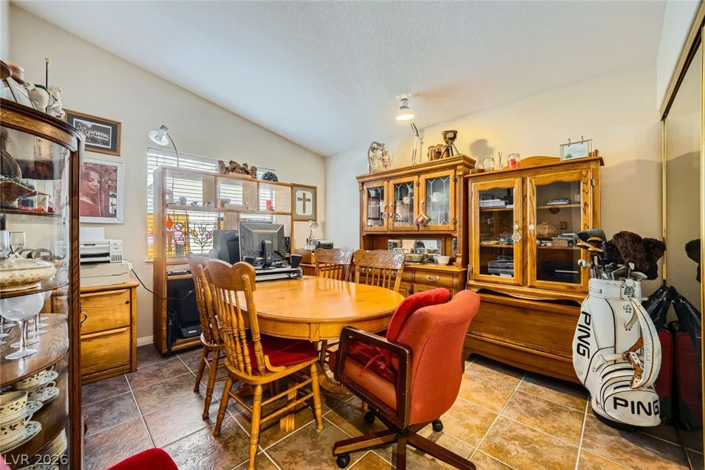2012 Lady Lake, Las Vegas, NV 89128
