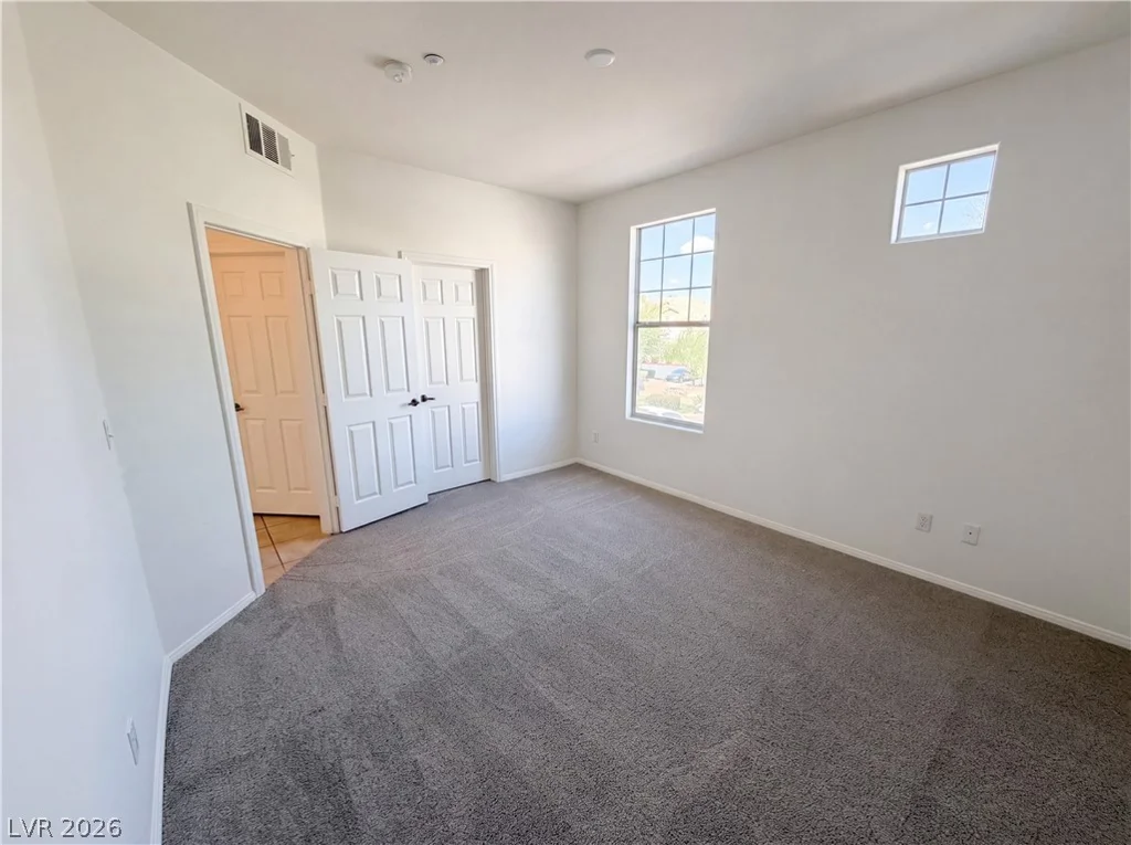 5855 Valley, North Las Vegas, NV 89031