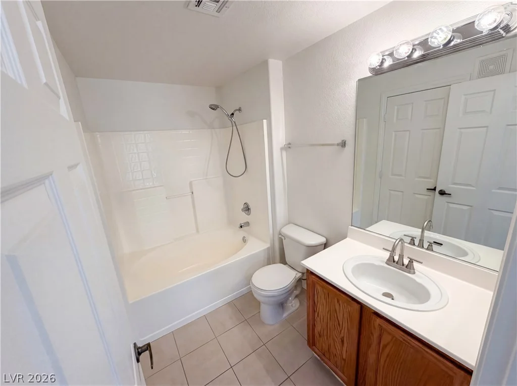 5855 Valley, North Las Vegas, NV 89031
