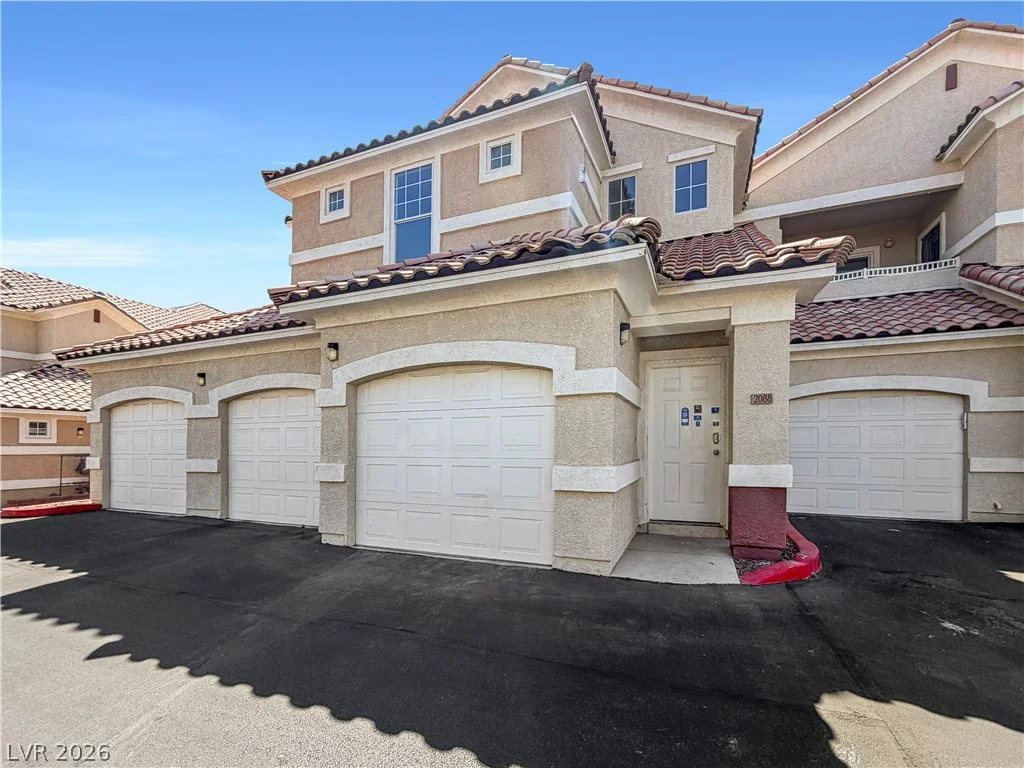 5855 Valley, North Las Vegas, NV 89031