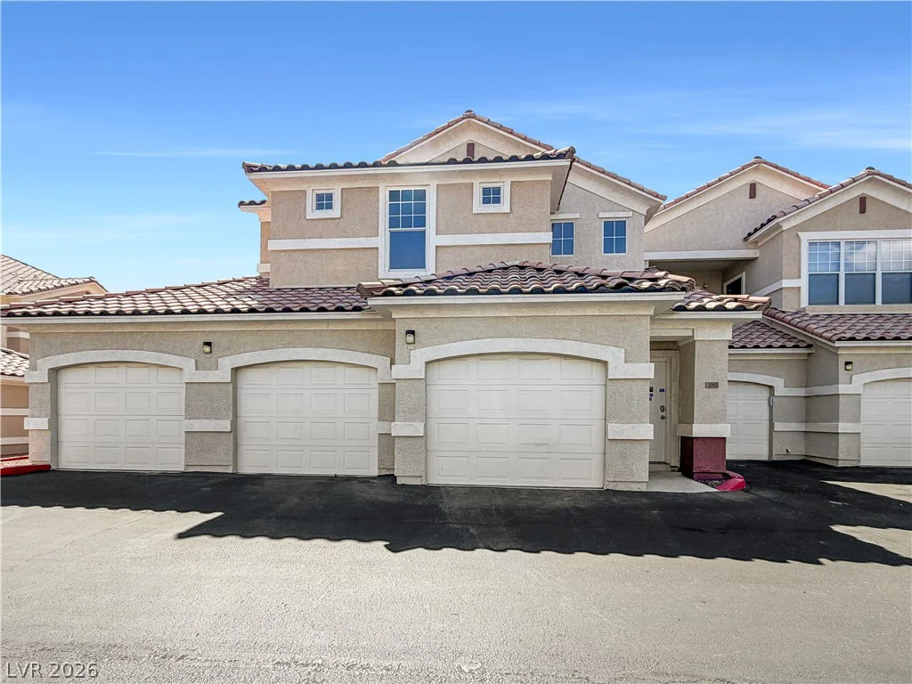 5855 Valley, North Las Vegas, NV 89031