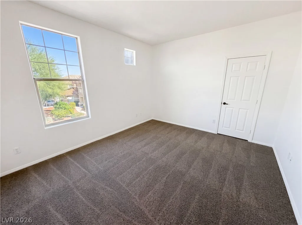 5855 Valley, North Las Vegas, NV 89031