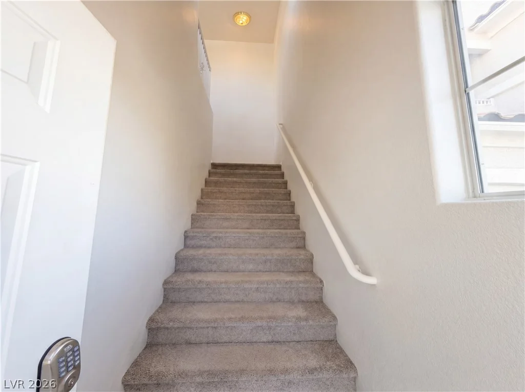 5855 Valley, North Las Vegas, NV 89031
