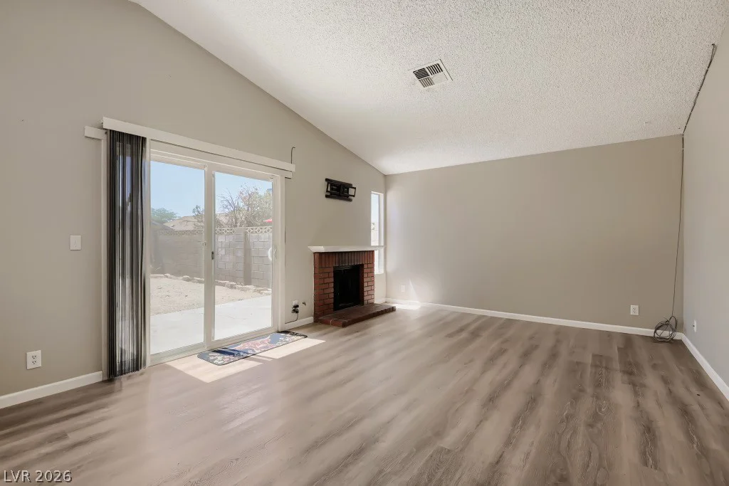 4410 Hawthorne, Las Vegas, NV 89147