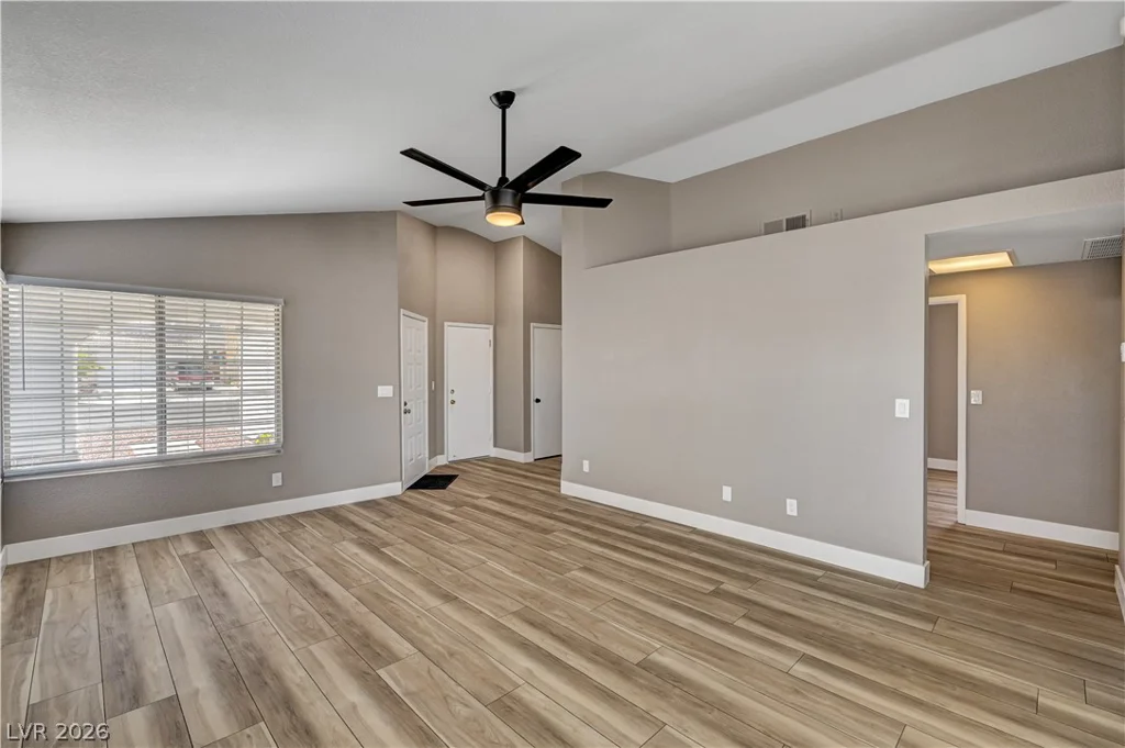 1369 Torington, Las Vegas, NV 89108