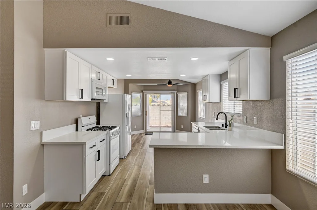 1369 Torington, Las Vegas, NV 89108