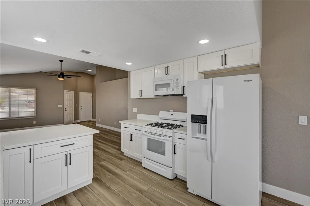 1369 Torington, Las Vegas, NV 89108