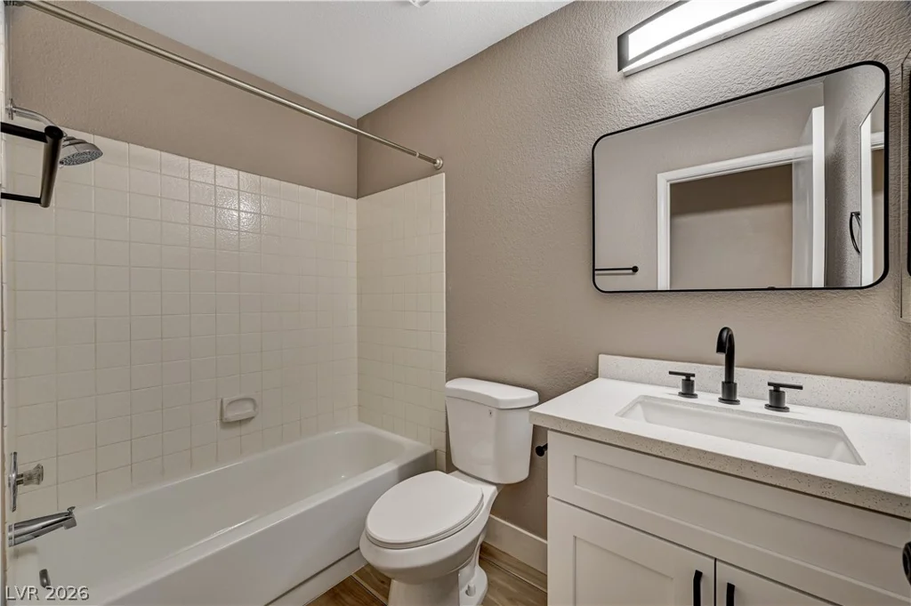 1369 Torington, Las Vegas, NV 89108