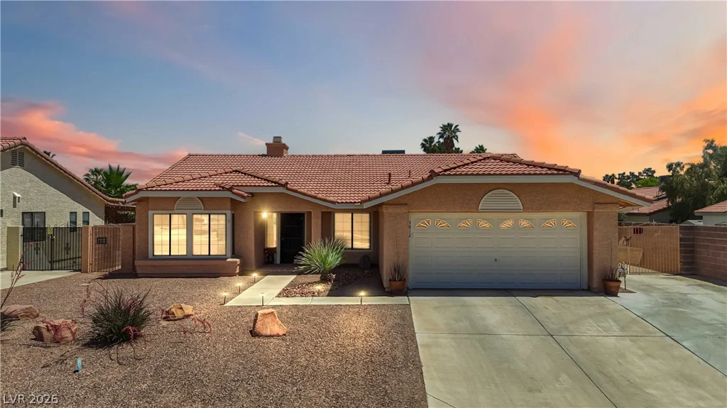 3012 Nutwood, Las Vegas, NV 89108
