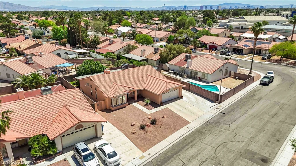 3012 Nutwood, Las Vegas, NV 89108