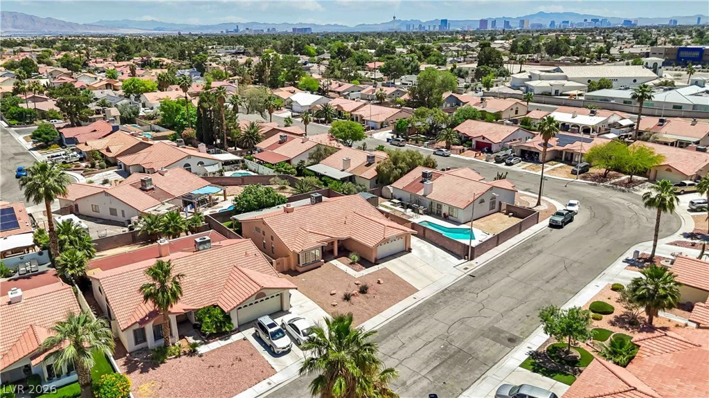 3012 Nutwood, Las Vegas, NV 89108