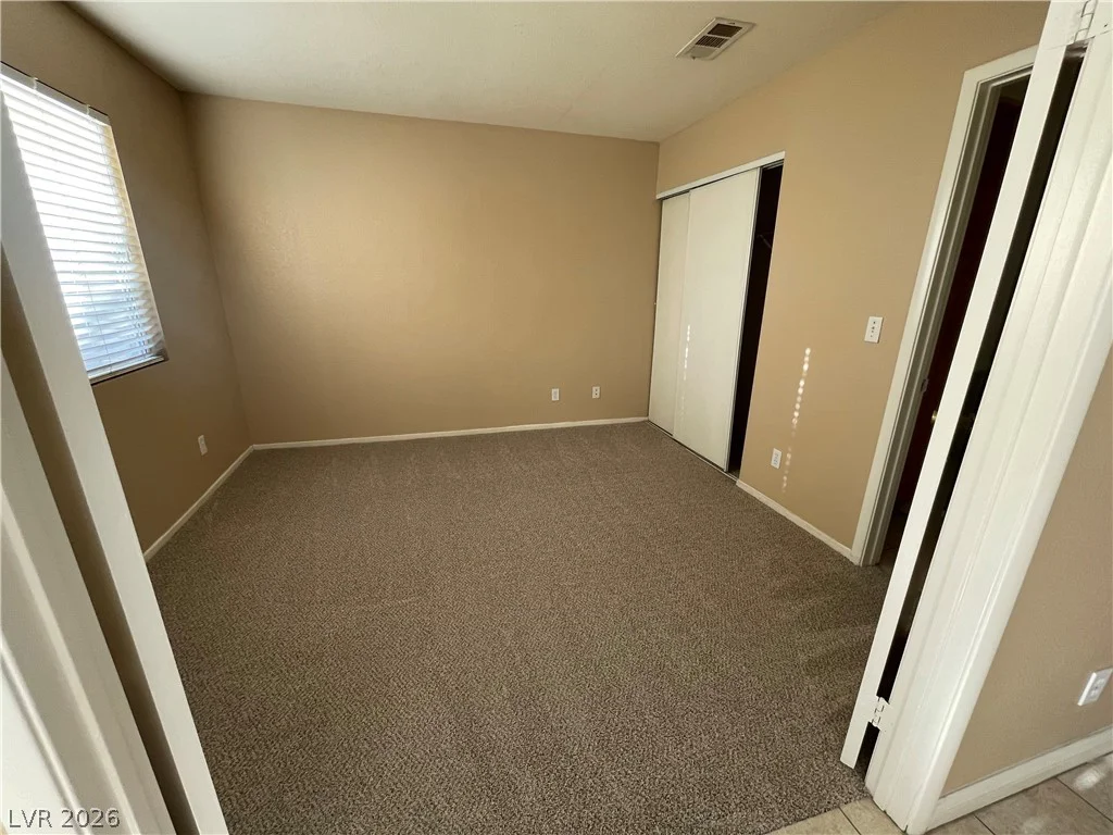 1420 Desert Hills, Las Vegas, NV 89117