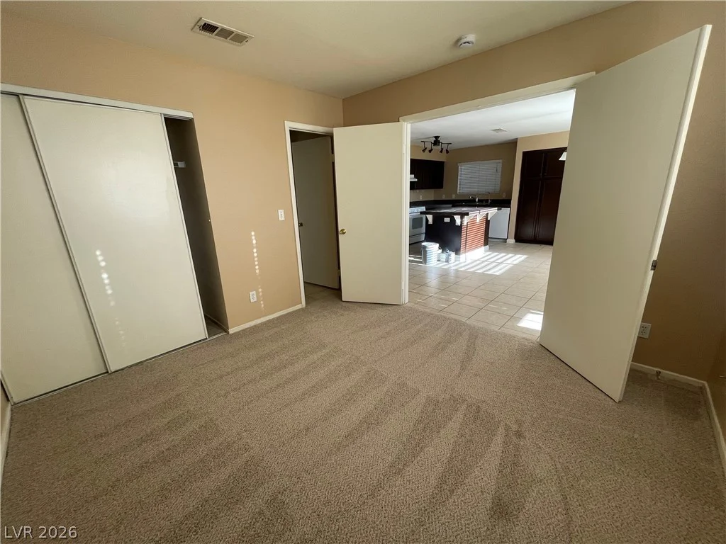 1420 Desert Hills, Las Vegas, NV 89117