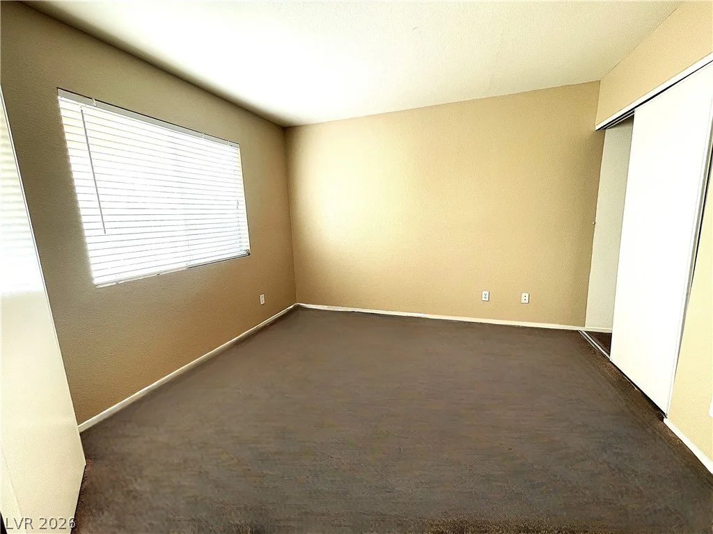 1420 Desert Hills, Las Vegas, NV 89117