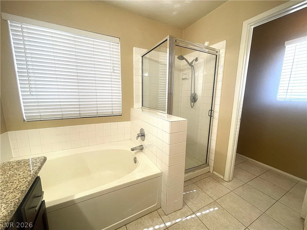 1420 Desert Hills, Las Vegas, NV 89117