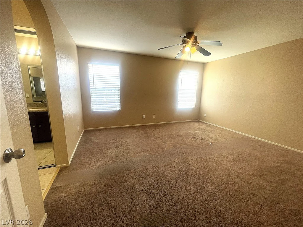 1420 Desert Hills, Las Vegas, NV 89117
