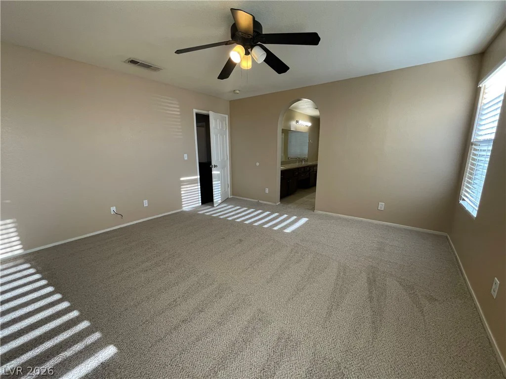 1420 Desert Hills, Las Vegas, NV 89117