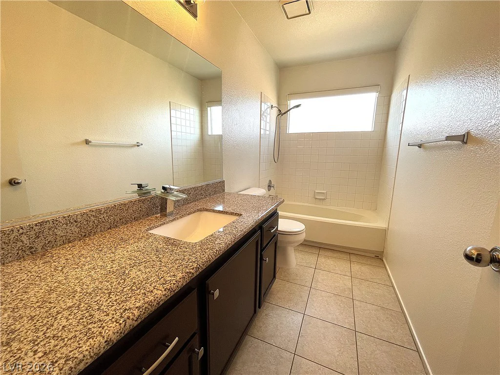 1420 Desert Hills, Las Vegas, NV 89117