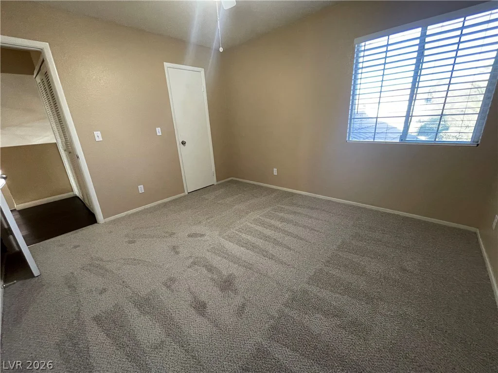 1420 Desert Hills, Las Vegas, NV 89117