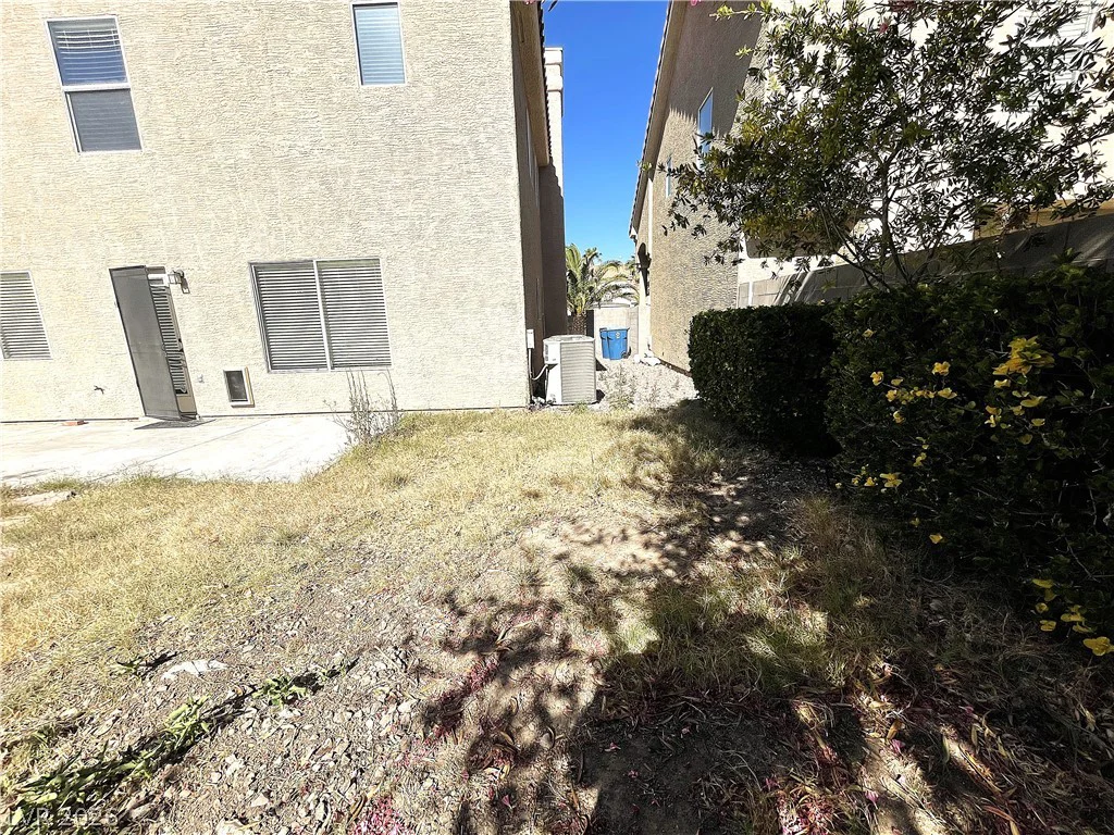 1420 Desert Hills, Las Vegas, NV 89117