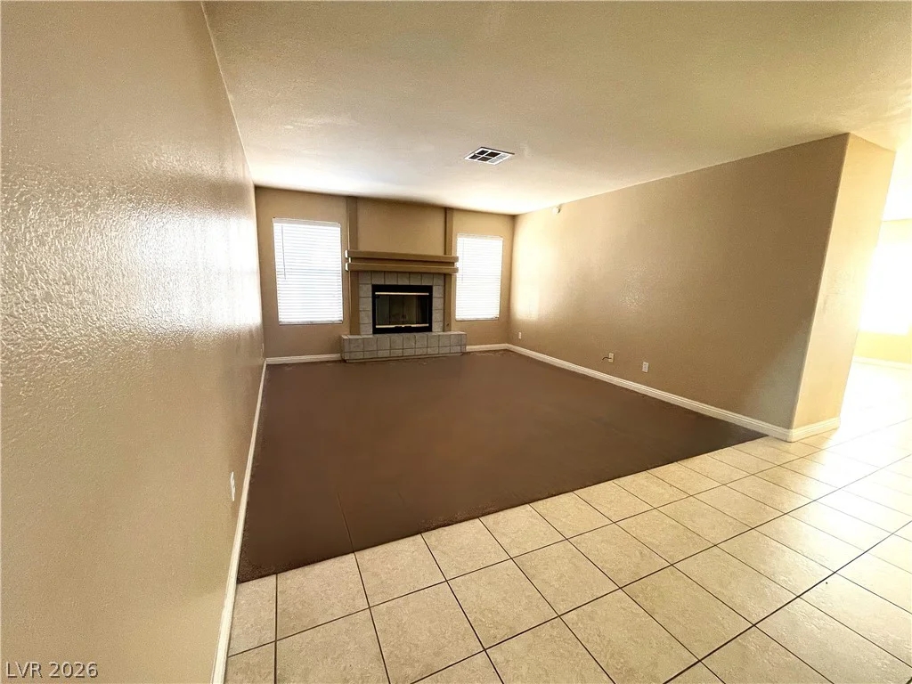 1420 Desert Hills, Las Vegas, NV 89117