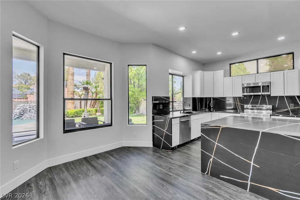 9504 Treasure Beach, Las Vegas, NV 89117