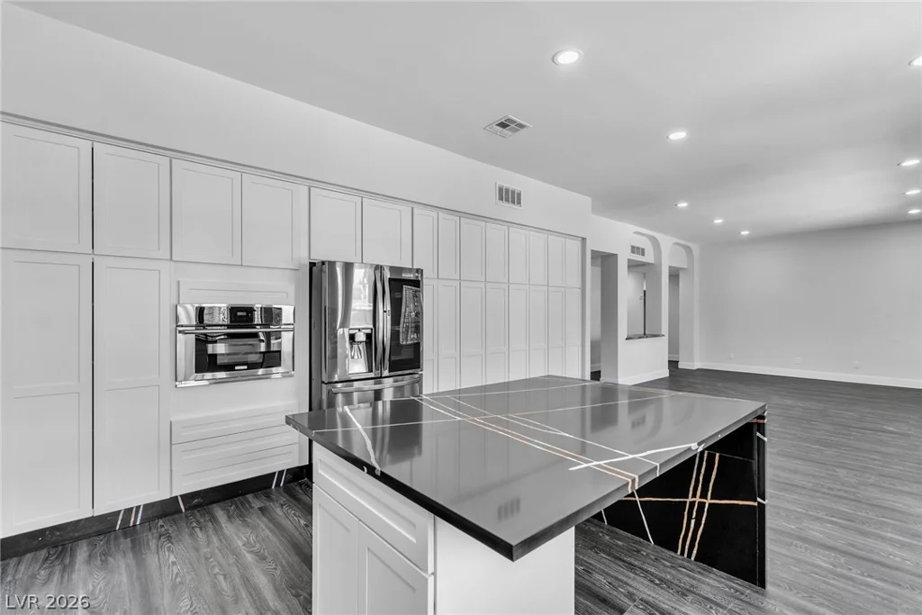 9504 Treasure Beach, Las Vegas, NV 89117