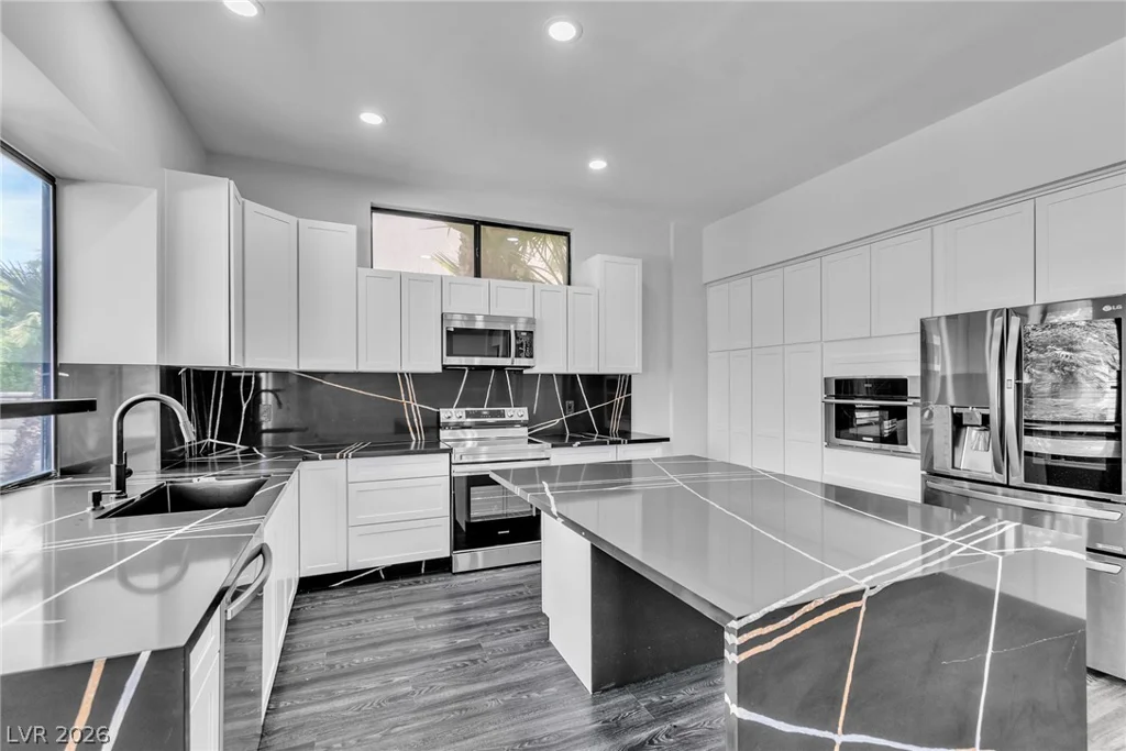 9504 Treasure Beach, Las Vegas, NV 89117