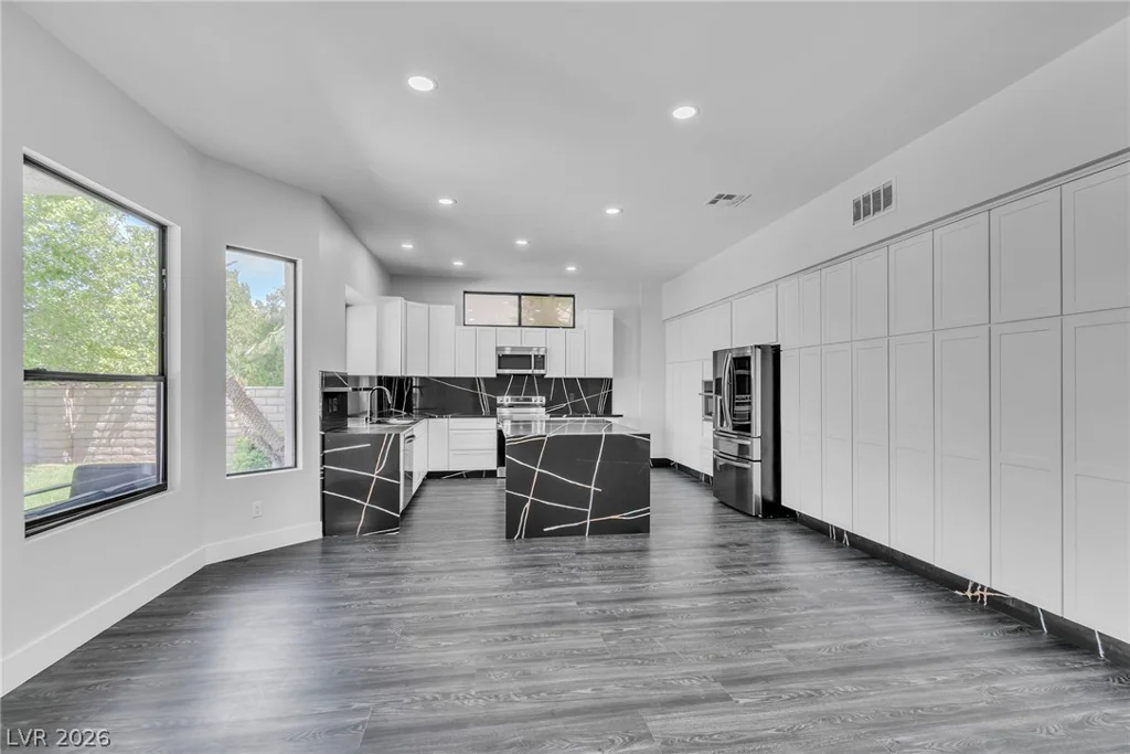 9504 Treasure Beach, Las Vegas, NV 89117