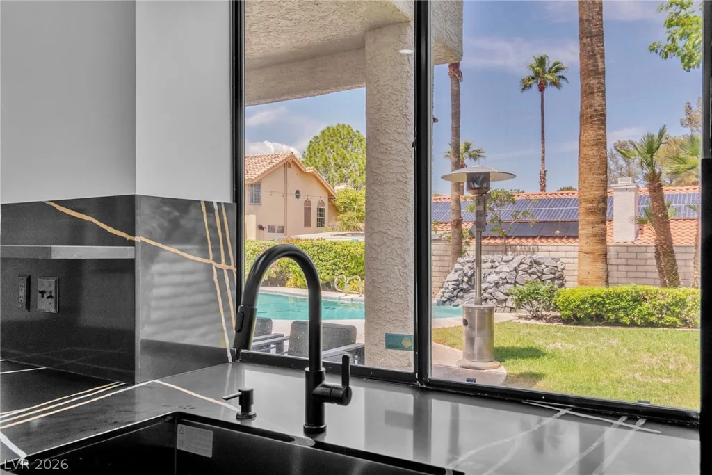 9504 Treasure Beach, Las Vegas, NV 89117