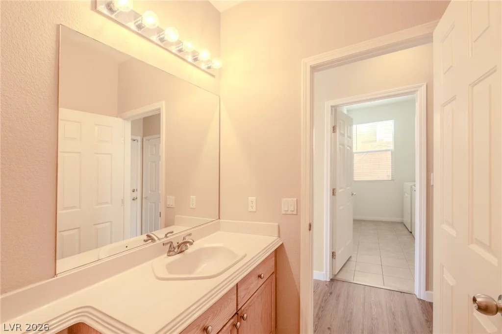 9803 Cornwall Crossing, Las Vegas, NV 89147