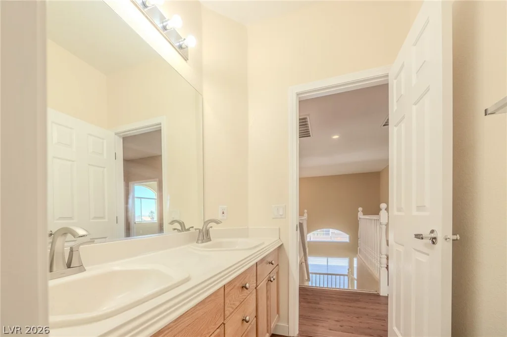 9803 Cornwall Crossing, Las Vegas, NV 89147