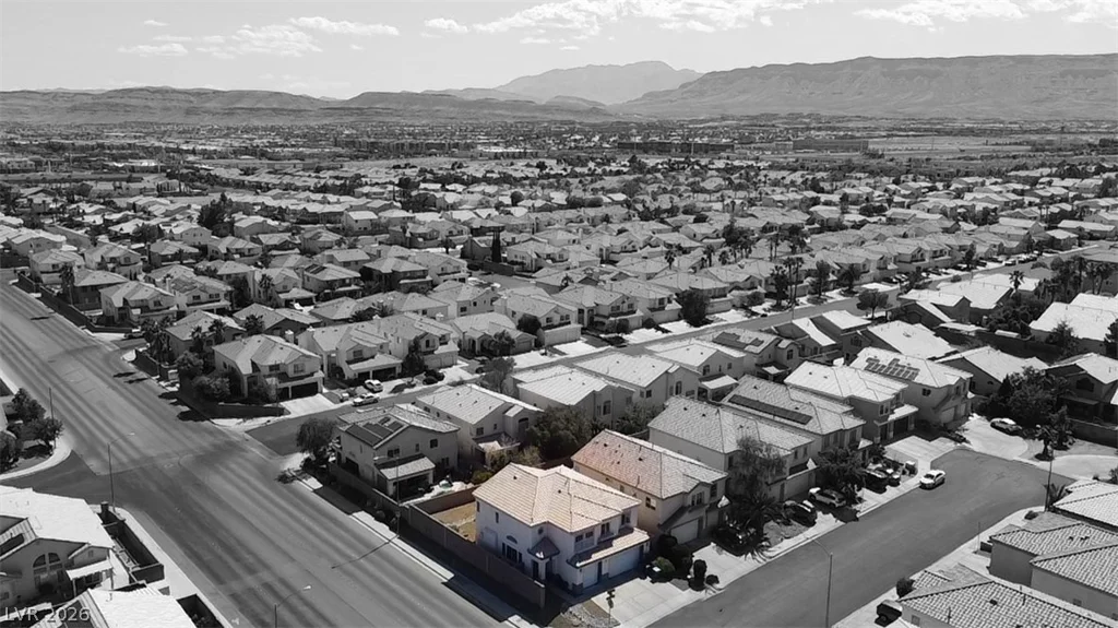 9803 Cornwall Crossing, Las Vegas, NV 89147