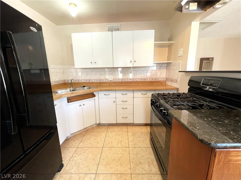 140 Elm, Henderson, NV 89015