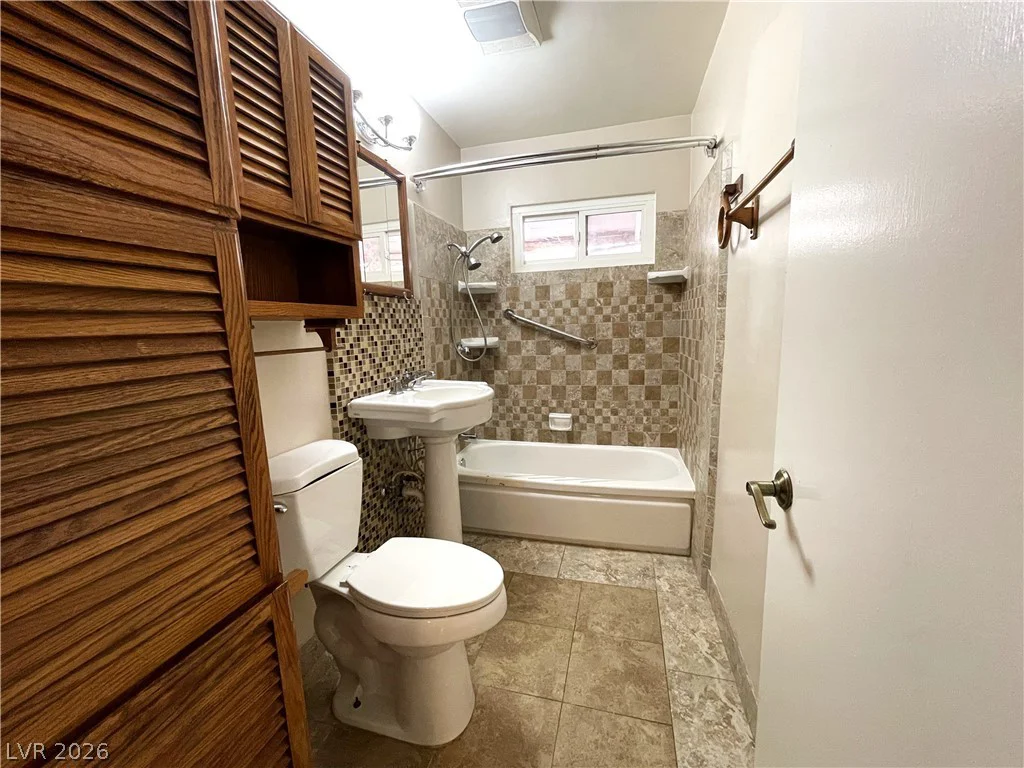 140 Elm, Henderson, NV 89015