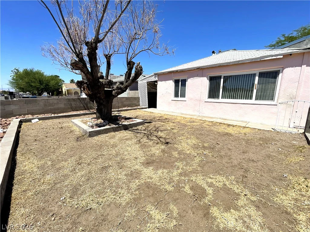 140 Elm, Henderson, NV 89015