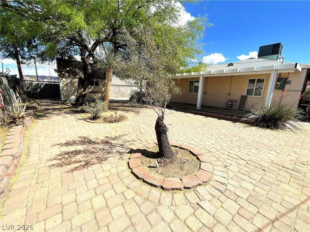 140 Elm, Henderson, NV 89015