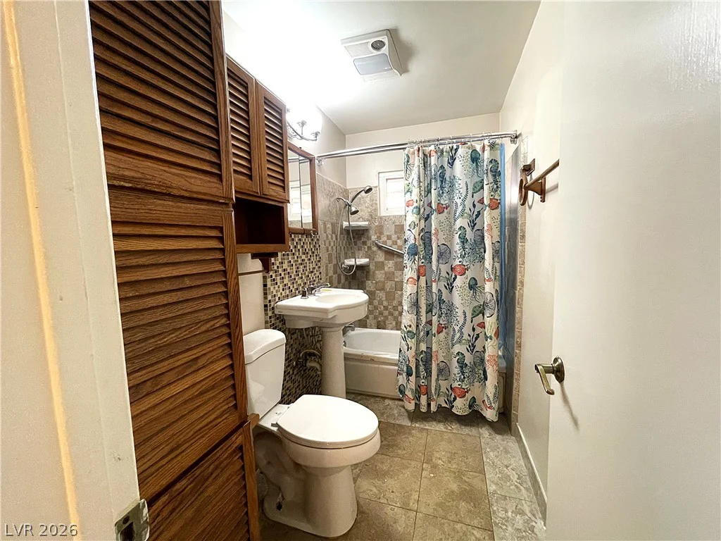 140 Elm, Henderson, NV 89015
