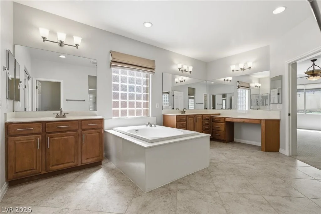 7025 Puetollano, North Las Vegas, NV 89084