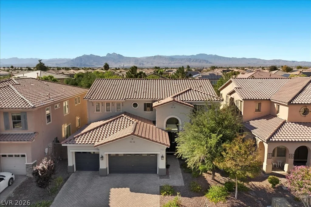 7025 Puetollano, North Las Vegas, NV 89084