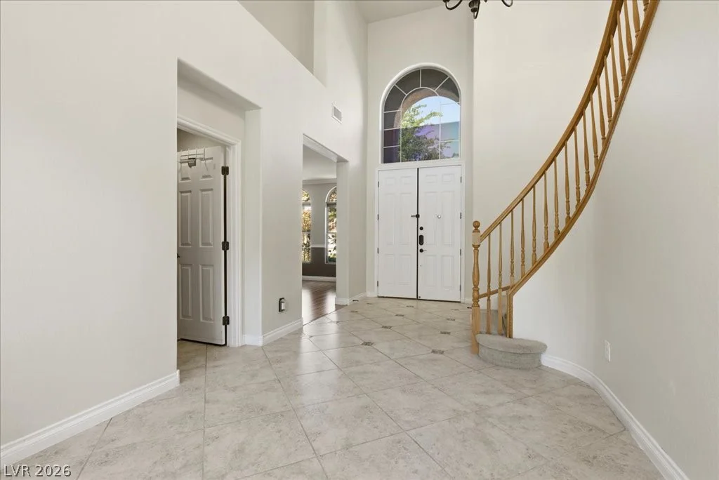 7025 Puetollano, North Las Vegas, NV 89084