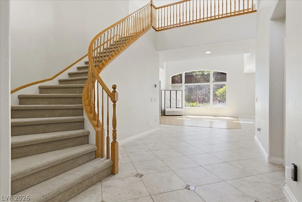 7025 Puetollano, North Las Vegas, NV 89084